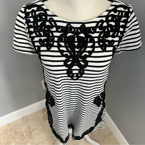 Anthropologie Black and White Boxy Embellished Tunic - Picture 3 of 12